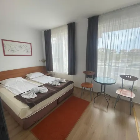 свети никола Hotel 3*