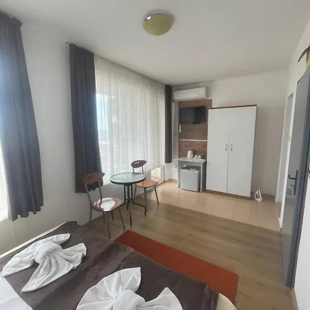 Hotel свети никола 3*